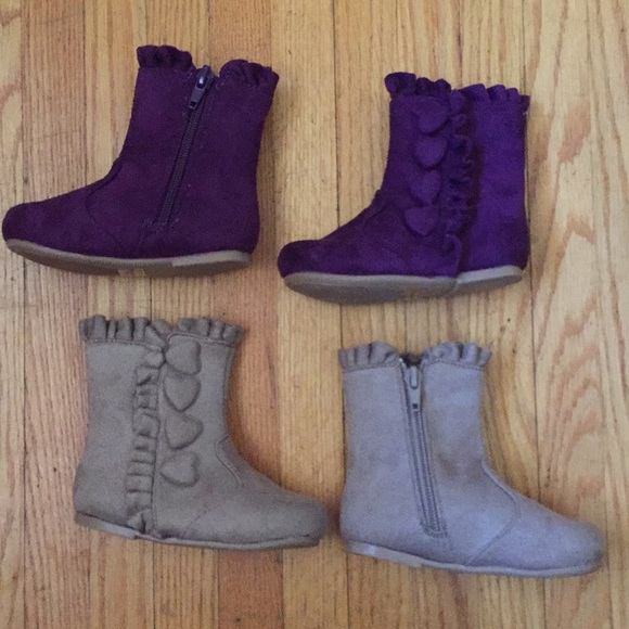 SOLD ::: Girls boots - Picture 1 of 1
